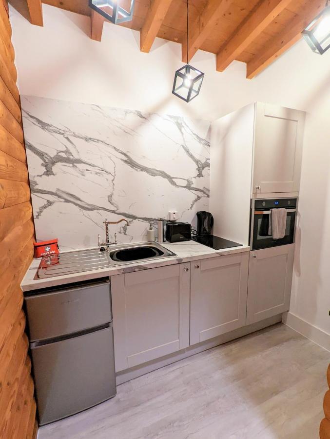 Kaoglen Squirrel Drey-Hot Tub-Pet Friendly-Perth Vila Balnald Exterior foto