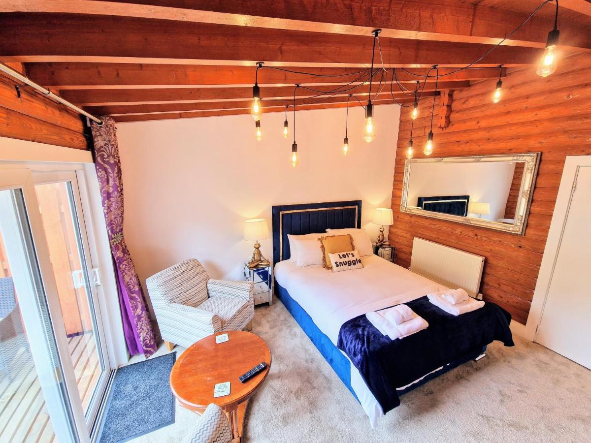 Kaoglen Squirrel Drey-Hot Tub-Pet Friendly-Perth Vila Balnald Exterior foto