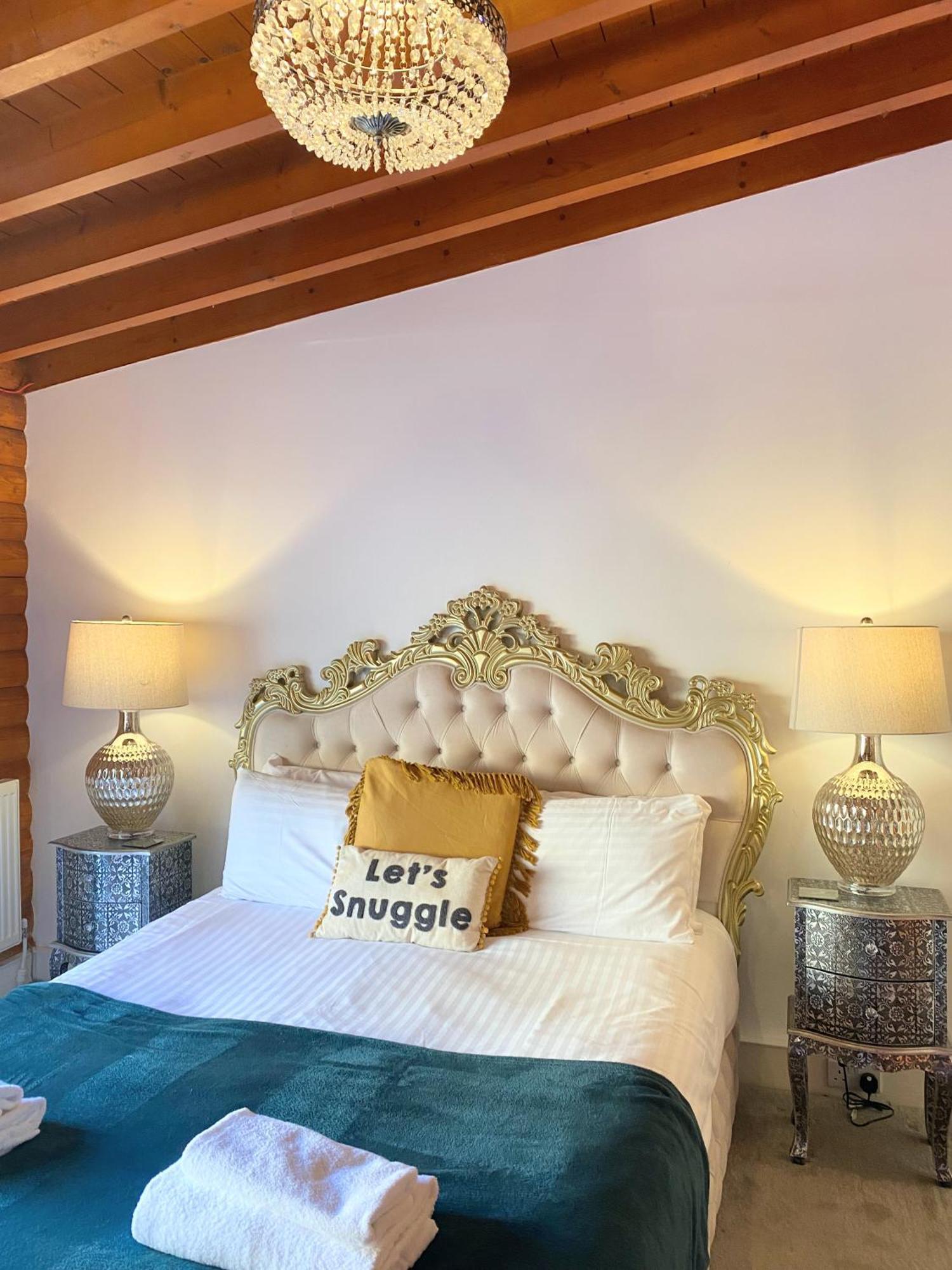 Kaoglen Squirrel Drey-Hot Tub-Pet Friendly-Perth Vila Balnald Exterior foto
