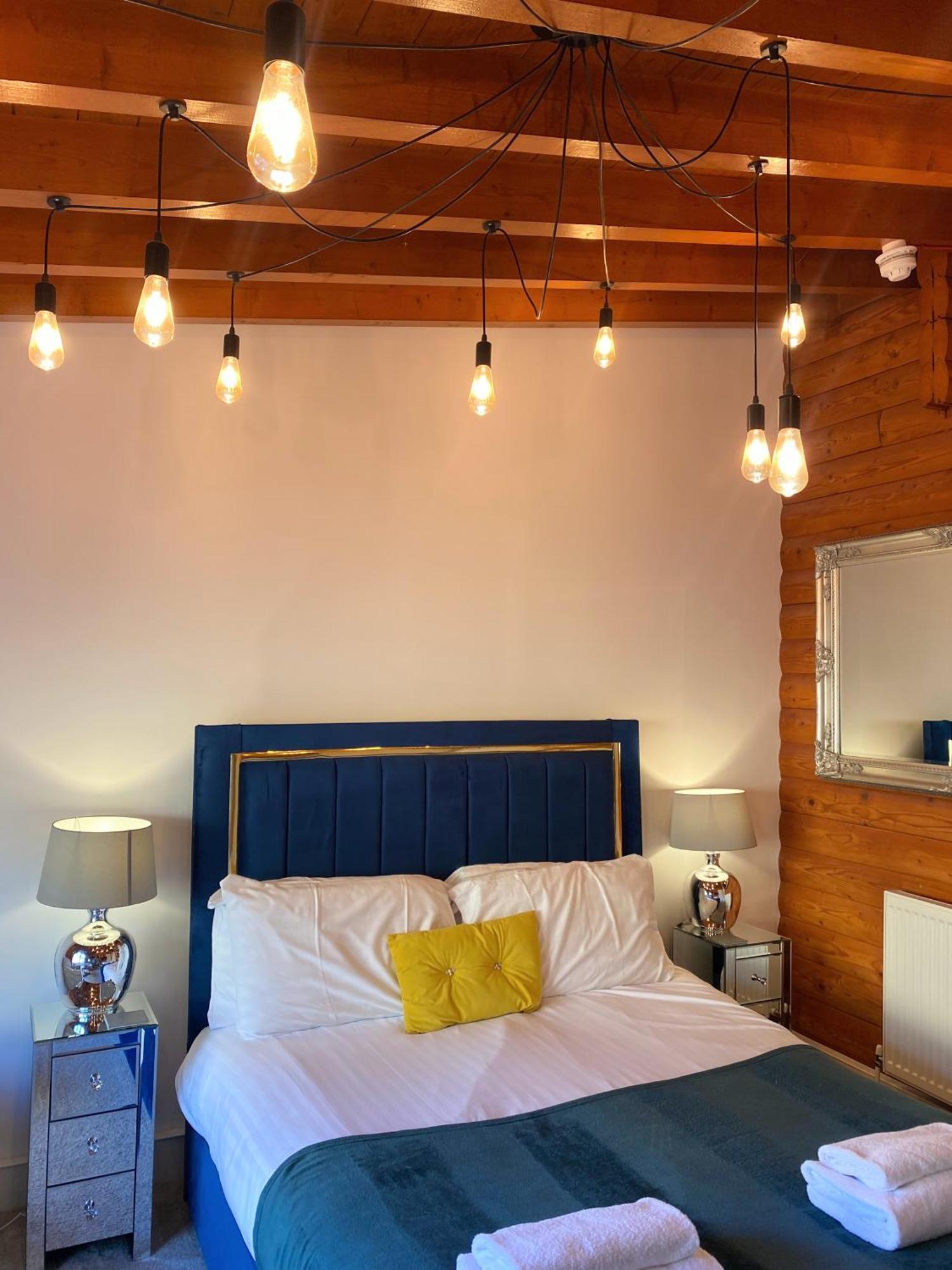 Kaoglen Squirrel Drey-Hot Tub-Pet Friendly-Perth Vila Balnald Exterior foto