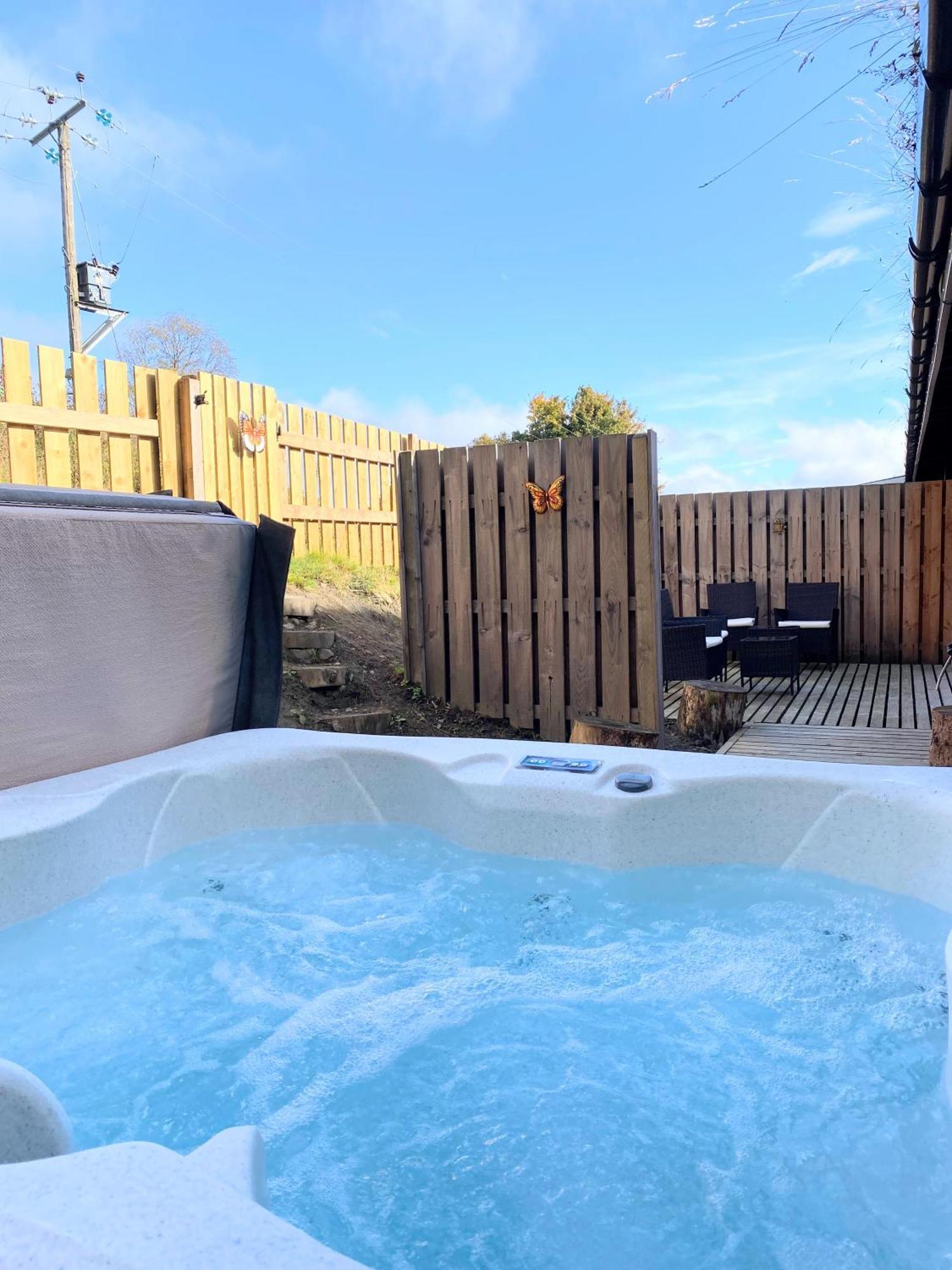 Kaoglen Squirrel Drey-Hot Tub-Pet Friendly-Perth Vila Balnald Exterior foto